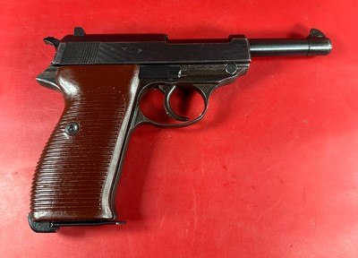 WWII 1943 WALTHER P38 CYQ Spreewerk. 2mags 9mm Holster. Excellent condition - Image 14 of 19
