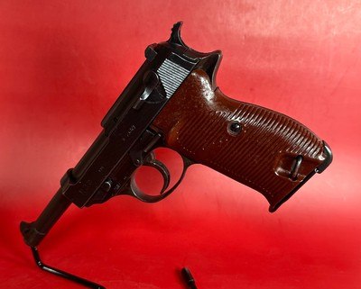 WWII 1943 WALTHER P38 CYQ Spreewerk. 2mags 9mm Holster. Excellent condition - Image 2 of 19