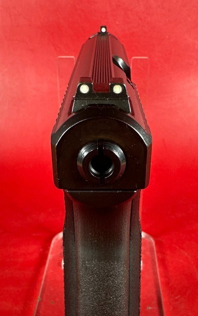 2002 Heckler & Koch HK P7 M8 9mm 2 mags. H&K. Rare. LNIB P7M8 - Image 6 of 14