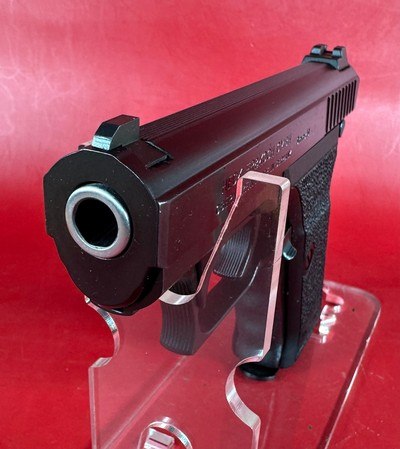 2002 Heckler & Koch HK P7 M8 9mm 2 mags. H&K. Rare. LNIB P7M8 - Image 4 of 14