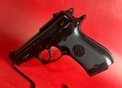 1996 Italian Beretta Model 85 Cheetah. 380 Auto. Excellent Condition - Image 2 of 13