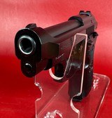 1996 Italian Beretta Model 85 Cheetah. 380 Auto. Excellent Condition - Image 4 of 13