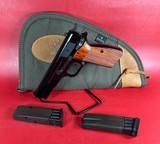 1990 Belgium Browning Hi power, 9mm, 2 mags, Excellent condition. - Image 1 of 16