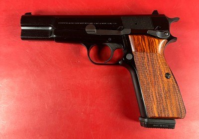 1990 Belgium Browning Hi power, 9mm, 2 mags, Excellent condition. - Image 12 of 16