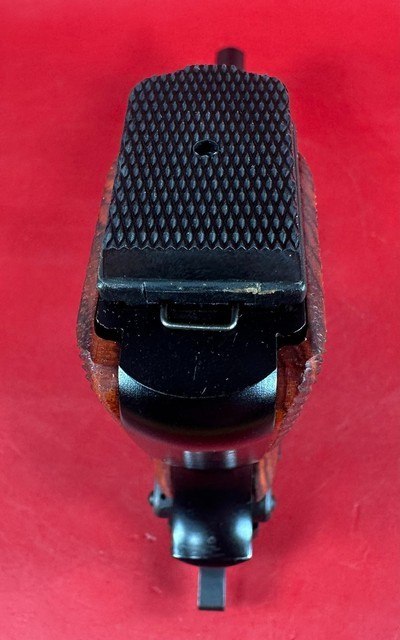 1990 Belgium Browning Hi power, 9mm, 2 mags, Excellent condition. - Image 10 of 16