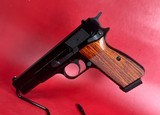 1990 Belgium Browning Hi power, 9mm, 2 mags, Excellent condition. - Image 3 of 16