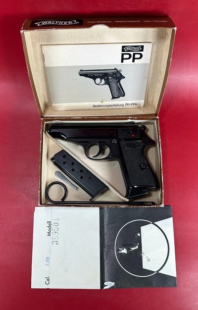 WALTHER PP 7.65MM (32 ACP) BLUED. 2 mags. Excellent Condition - Image 1 of 14