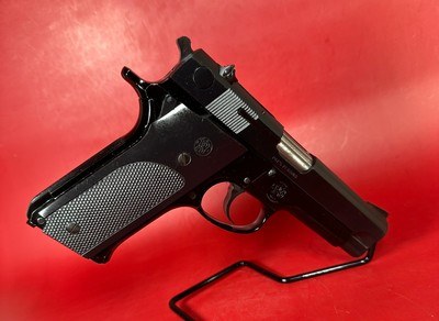 Smith & Wesson S&W Model 59 9mm. 2 15 rd mags, Box Tools Papers. Excellent - Image 3 of 15