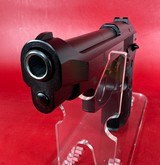 1990 Italian Beretta Model 85 F Cheetah. 380 Auto. 2 mags. Excellent Condition - Image 4 of 13