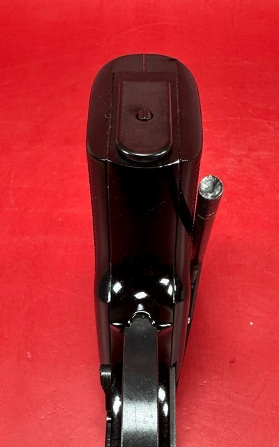 Beretta Model 20 25ACP Tip Up Barrel. 2 mags. Excellent condition. Rare - Image 8 of 13