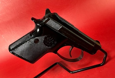 Beretta Model 20 25ACP Tip Up Barrel. 2 mags. Excellent condition. Rare - Image 3 of 13