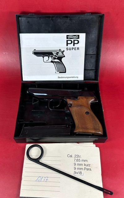 WALTHER PP SUPER 9x18 BLUED. 2 mags. Wood Grips. Excellent Condition - Image 1 of 15