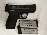 Smith & Wesson M & P Shield 1.0 - 1 of 9