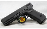 Glock ~ 17 ~ 9mm Luger - 2 of 3