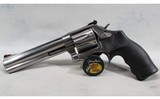 Smith & Wesson ~ 686-6 ~ .357 Magnum - 2 of 4