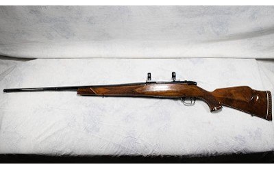 Weatherby ~ Mark V Deluxe ~ .300 Wby Mag - Image 5 of 14