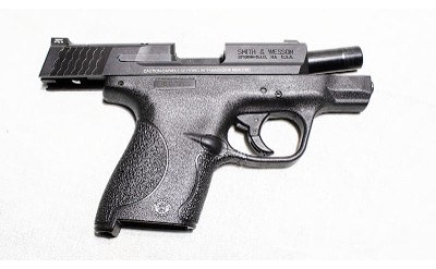 Smith & Wesson ~ M&P 40 Shield ~ .40 S&W - Image 4 of 5