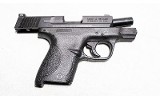 Smith & Wesson ~ M&P 40 Shield ~ .40 S&W - Image 4 of 5