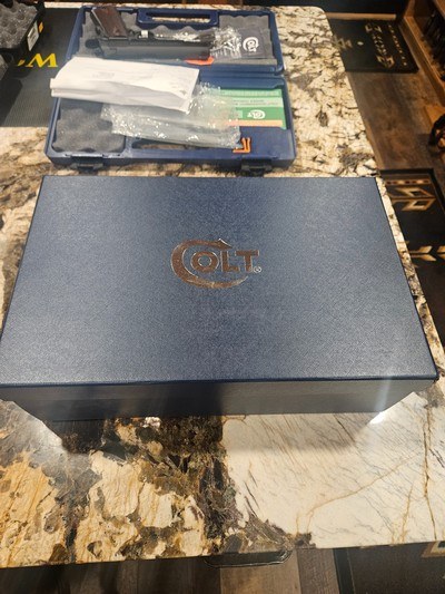 Colt Python Sapphire 357 RARE NEW IN BOX - Image 1 of 6