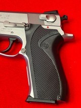 *sold pending funds*Excellent Smith & Wesson 5906 with Case and 5 Factory Magazines - 6 of 11