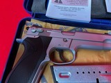 *sold pending funds*Excellent Smith & Wesson 5906 with Case and 5 Factory Magazines - 3 of 11
