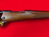 Winchester Model 70 Classic Super Grade 270 Win Unfired Beautiful Walnut - 4 of 15