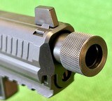 New Heckler & Koch 45T V1 w/2 magazines and case
-
.45 Auto - 6 of 7