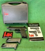 New Heckler & Koch 45T V1 w/2 magazines and case
.45 Auto