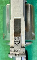 Colt Anaconda Custom Ported with Factory Case.44 Magnum - 11 of 15