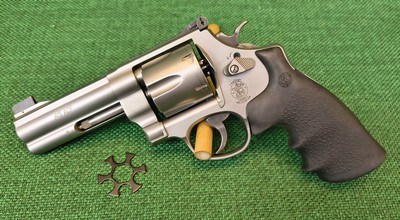 Smith and Wesson S&W 625-8 45 ACP
