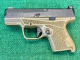 Kimber R7 Mako OR Bundle with Original Box, Bag, Holster, and 4 Magazines9mm - Image 4 of 16