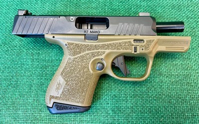 Kimber R7 Mako OR Bundle with Original Box, Bag, Holster, and 4 Magazines9mm - Image 6 of 16