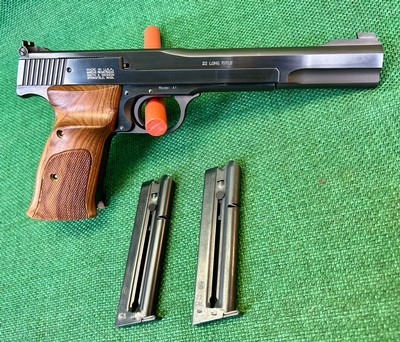 Smith & Wesson Model 41 with 2 Mags, Case, and Papers- "NRA Instructors & Coaches Program" .22LR - Image 3 of 18