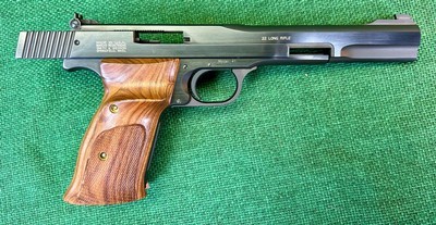 Smith & Wesson Model 41 with 2 Mags, Case, and Papers- "NRA Instructors & Coaches Program" .22LR - Image 15 of 18
