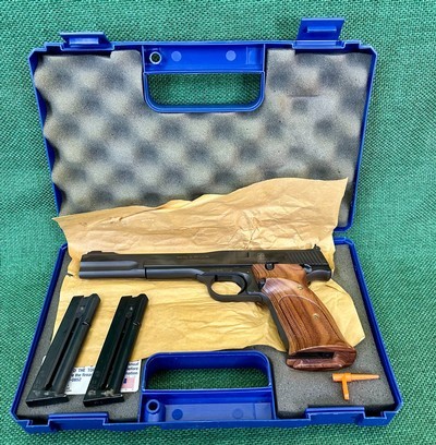 Smith & Wesson Model 41 with 2 Mags, Case, and Papers- "NRA Instructors & Coaches Program" .22LR - Image 18 of 18