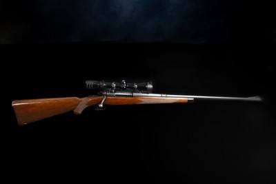 Winchester 70 pre-64 Super Grade .220 Swift