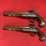 A PAIR OF GEORGE WASHINGTON SILVER MOUNTED FLINT LOCK PISTOLS - 4 of 7
