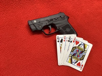 SMITH & WESSON 380 CAL. BODYGUARD WITH LAZORNEW IN POUCH