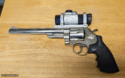 Smith & Wesson
Model: 29-3
Cal: 44 Mag