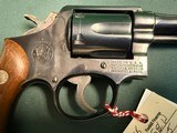 Smith & Wesson 10-5 - 2 of 4