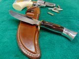 WESTERN CUTLERY - WESTMARK MODEL 701 HUNTING KNIFE WITH MATCHING SHEATH - 4 of 15