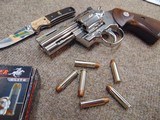 3" COLT PYTHON REVOLVER .357 MAGNUM BEAUTIFUL MINT CONDITION - VERY NICE GORGEOUS WALNUT GRIPS - 2 of 15