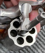 Smith and Wesson S&W model 66-2 w/ 6 in bbl - 7 of 7
