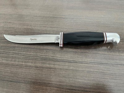 Vintage 1960’s CASE Apache 300 and sheath - Image 3 of 11