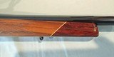 Weatherby Mark V .300 Weatherby Magnum - Near Mint - 5 of 15