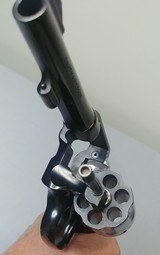 Smith & Wesson Model 10 - 5 38 Special with 4