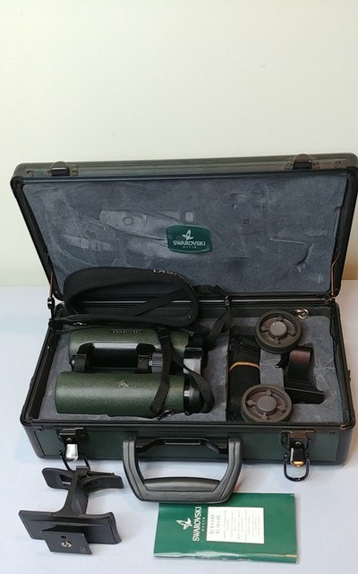 Swarovski EL 10x42 Binoculars with Factory Hard Case & Two Tripod Adapters - Image 9 of 14