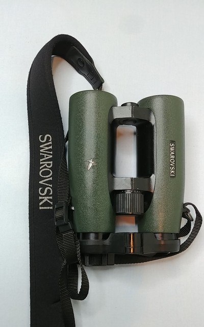 Swarovski EL 10x42 Binoculars with Factory Hard Case & Two Tripod Adapters - Image 3 of 14