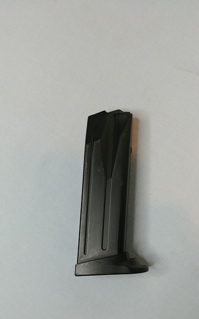 H&K Heckler & Koch P2000 / USP Compact .40 Caliber 12-round Factory Magazine ( Government / Law Enforcement ) - Image 2 of 5