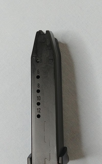 H&K Heckler & Koch P2000 / USP Compact .40 Caliber 12-round Factory Magazine ( Government / Law Enforcement ) - Image 3 of 5